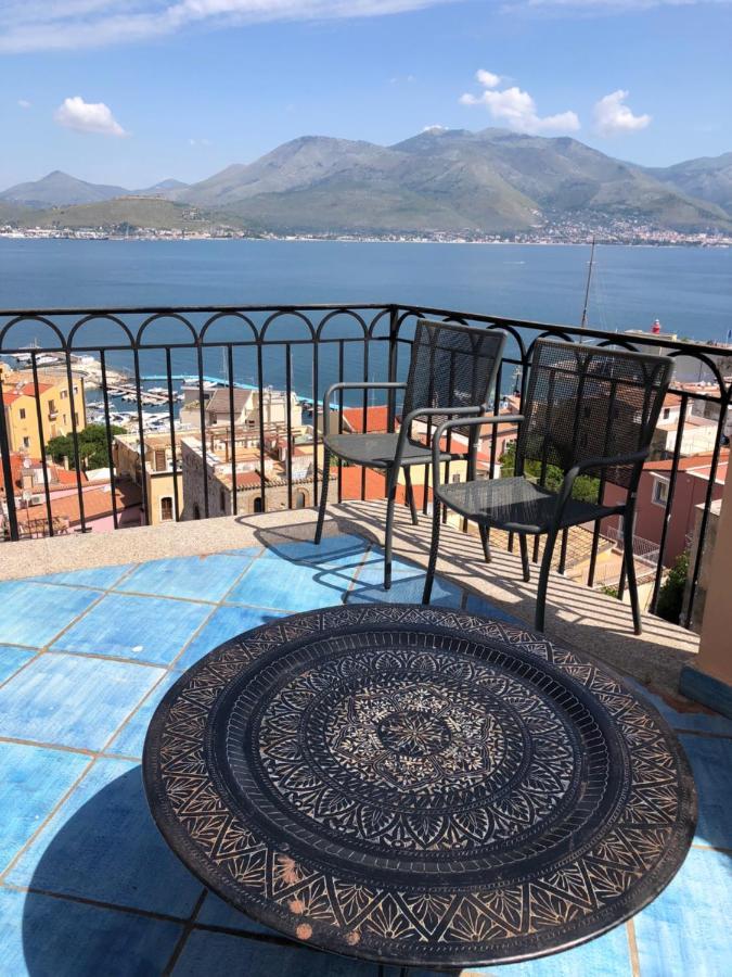 Le Suite Guarinelli B&B Гаэта Экстерьер фото
