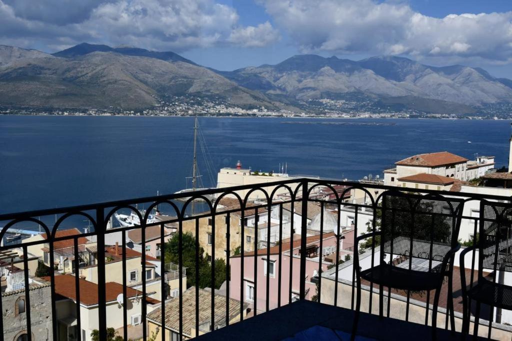 Le Suite Guarinelli B&B Гаэта Экстерьер фото