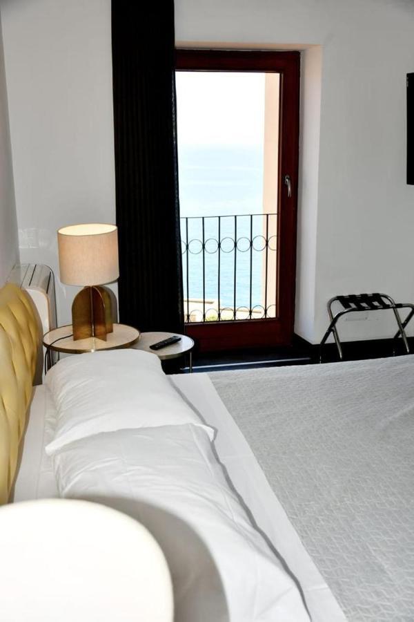 Le Suite Guarinelli B&B Гаэта Экстерьер фото