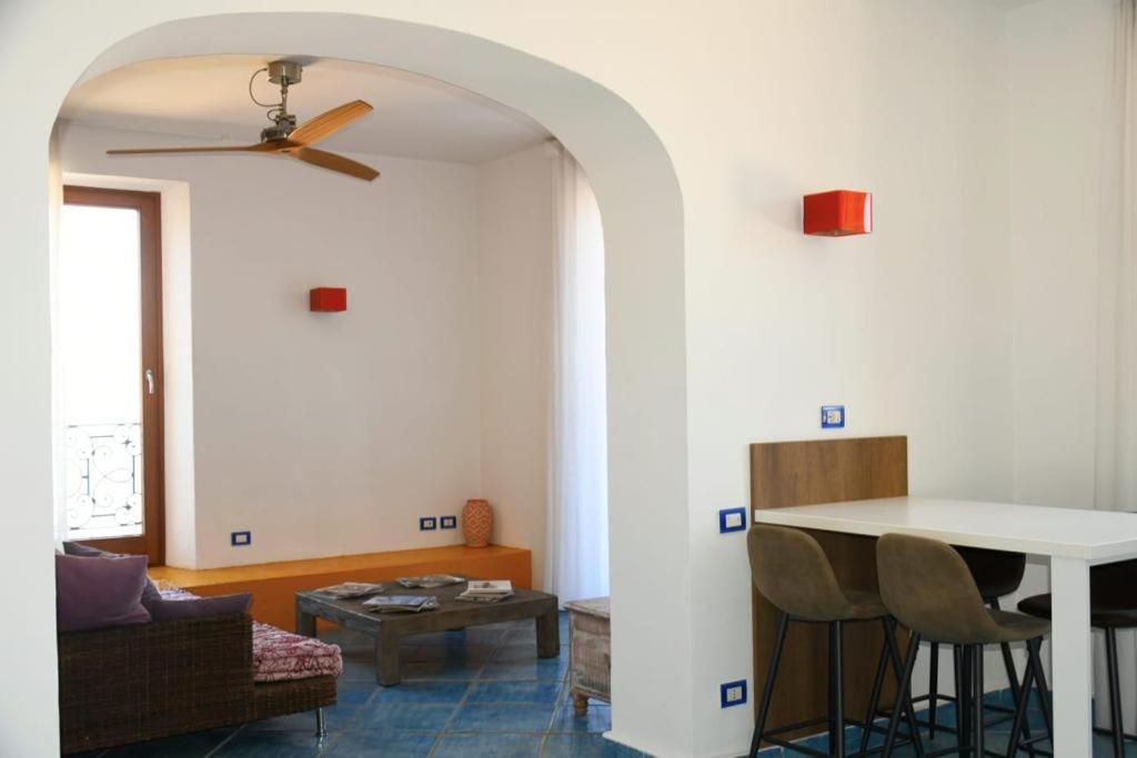 Le Suite Guarinelli B&B Гаэта Экстерьер фото